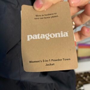 Patagonia Women's Dark Blue 3-in-1 Ski Jacket medium navy NWT